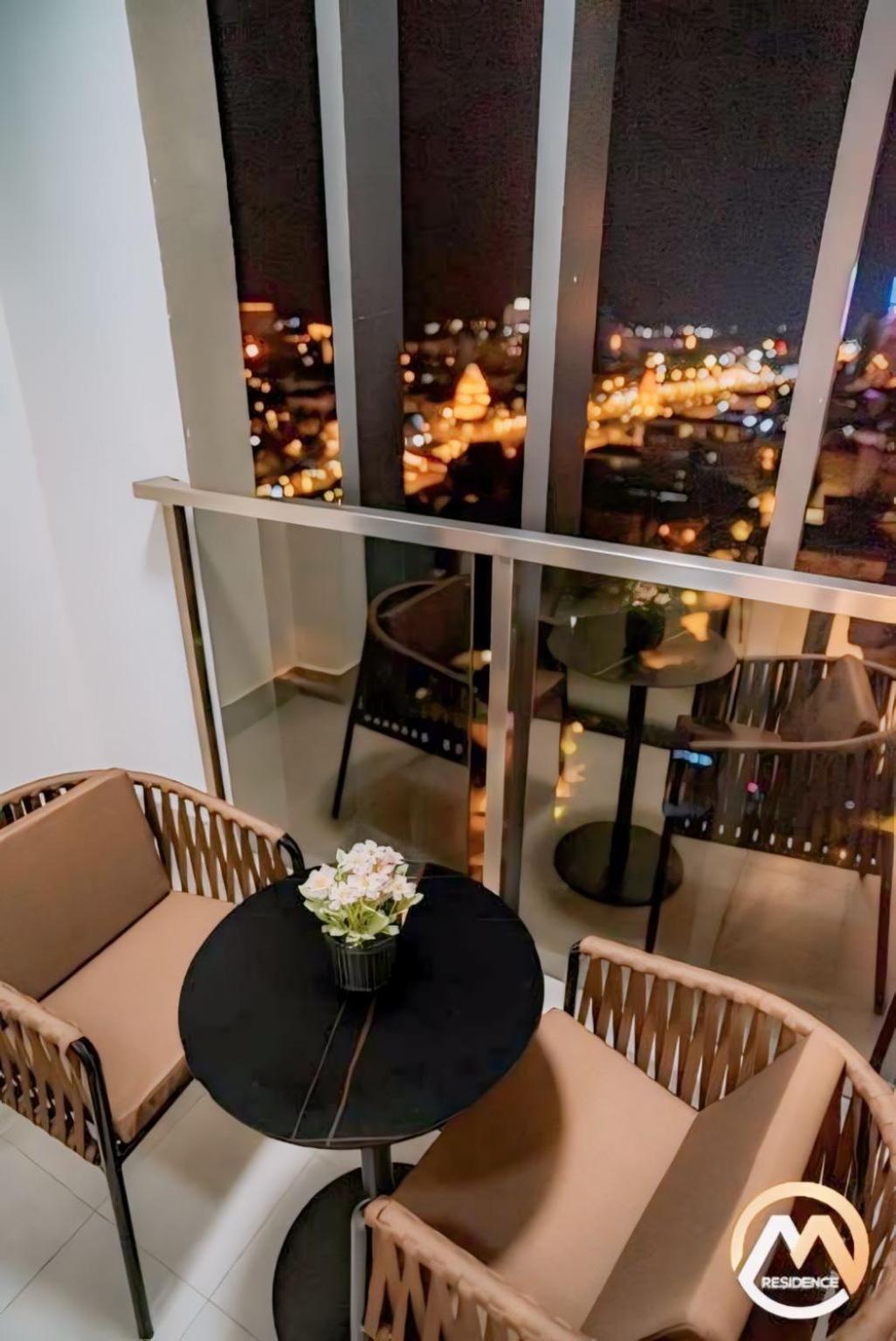 Hotel Serviced Condo Unique Infinity Pool With Mekong River View Phnom Penh Eksteriør billede