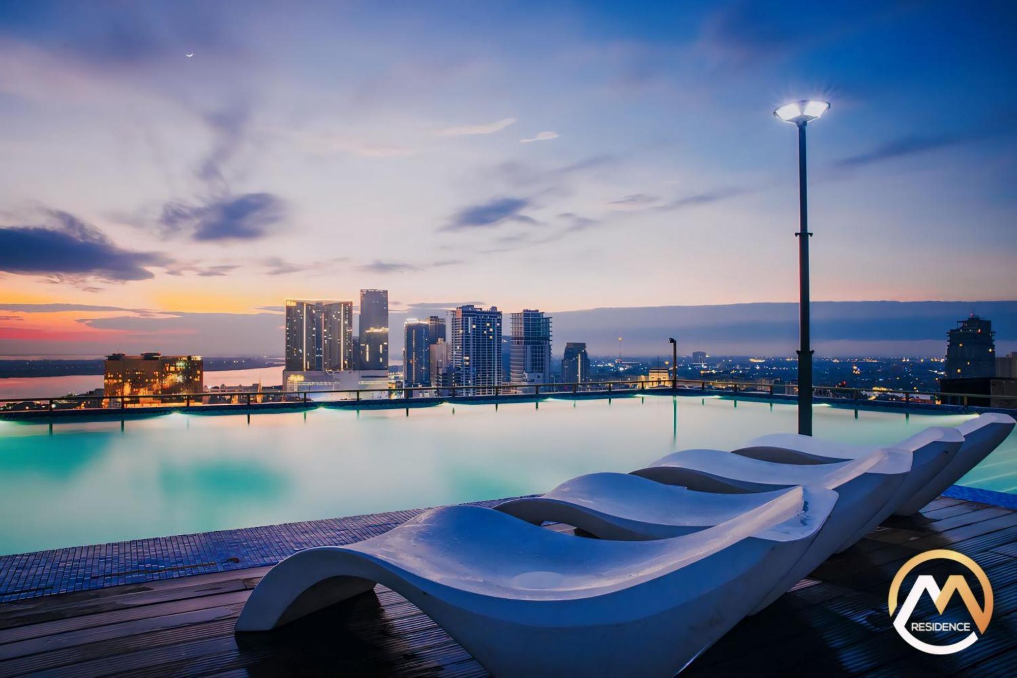 Hotel Serviced Condo Unique Infinity Pool With Mekong River View Phnom Penh Eksteriør billede